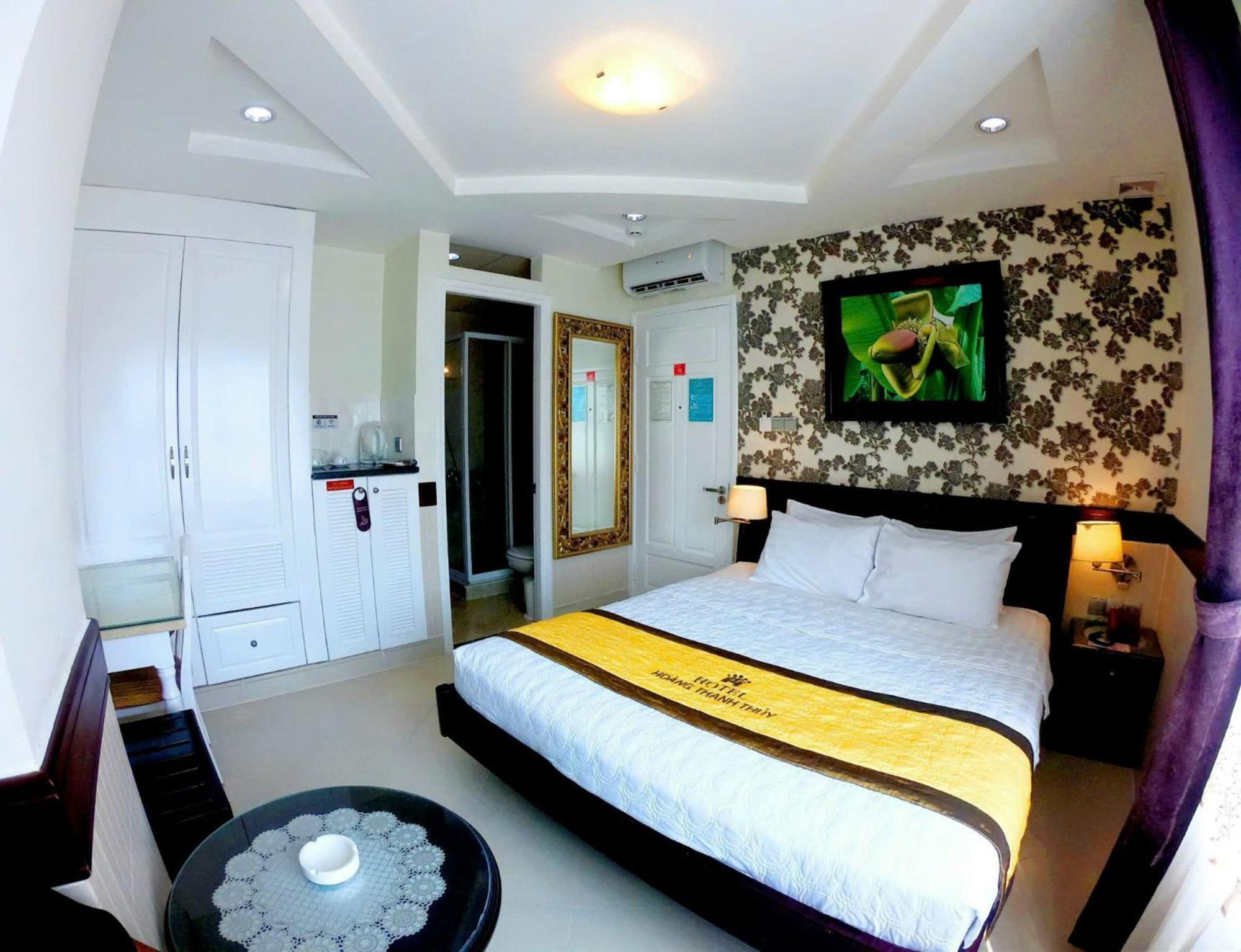 Hoang Thanh Thuy Airport Hotel 2 - Gan Am Thuc Dem Cho Hoang Hoa Tham Хошимин Екстериор снимка
