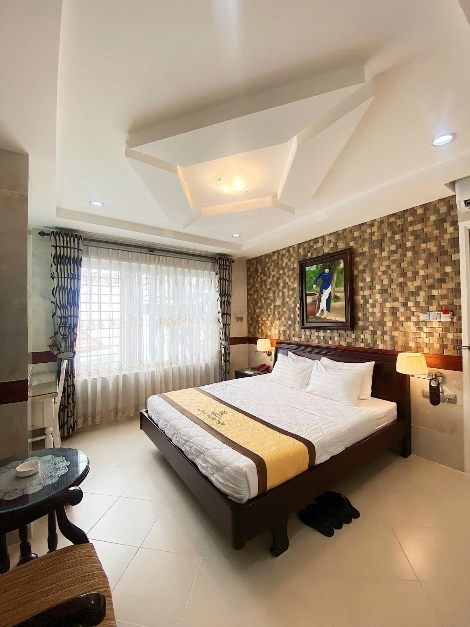 Hoang Thanh Thuy Airport Hotel 2 - Gan Am Thuc Dem Cho Hoang Hoa Tham Хошимин Екстериор снимка