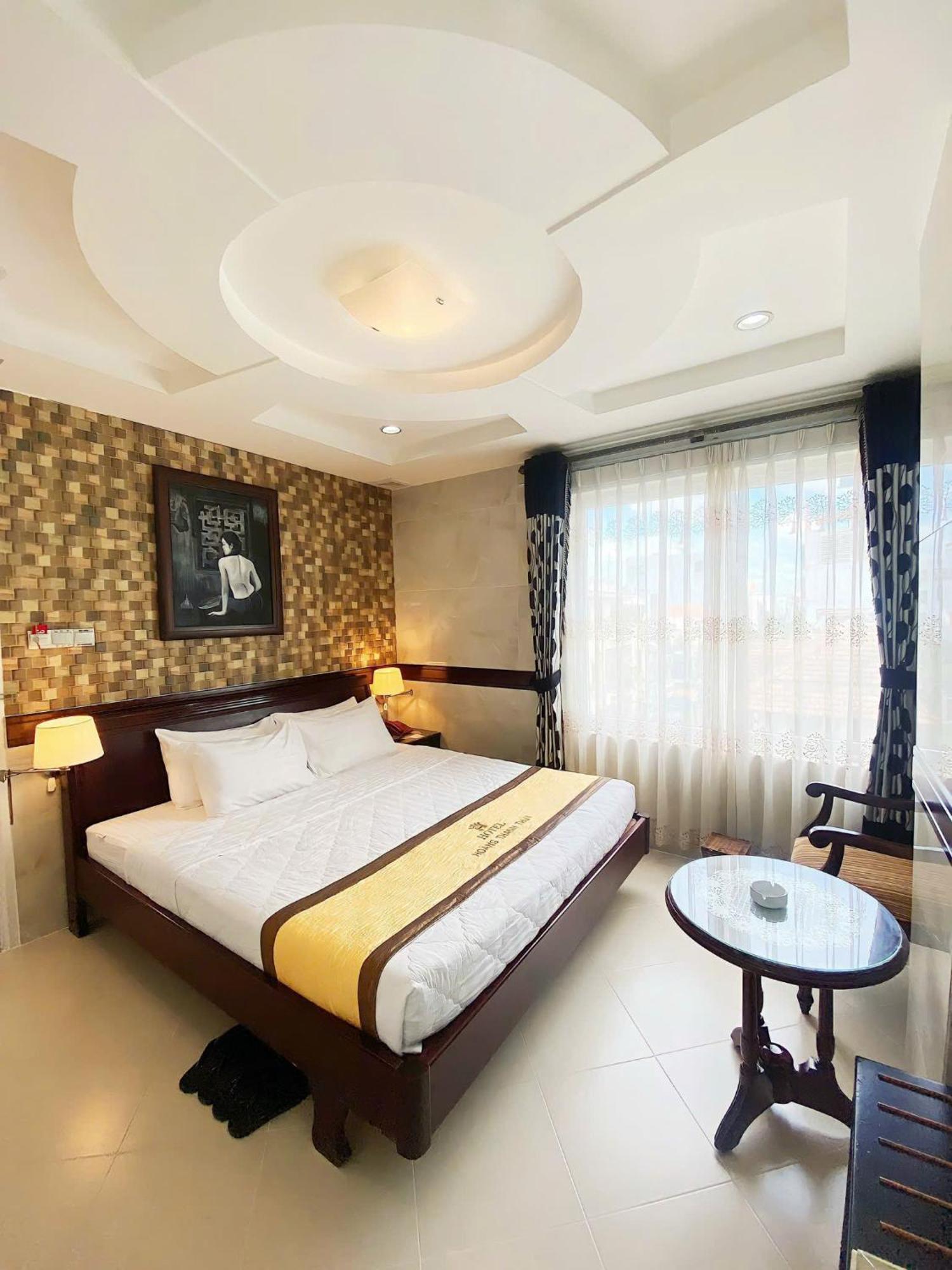 Hoang Thanh Thuy Airport Hotel 2 - Gan Am Thuc Dem Cho Hoang Hoa Tham Хошимин Екстериор снимка